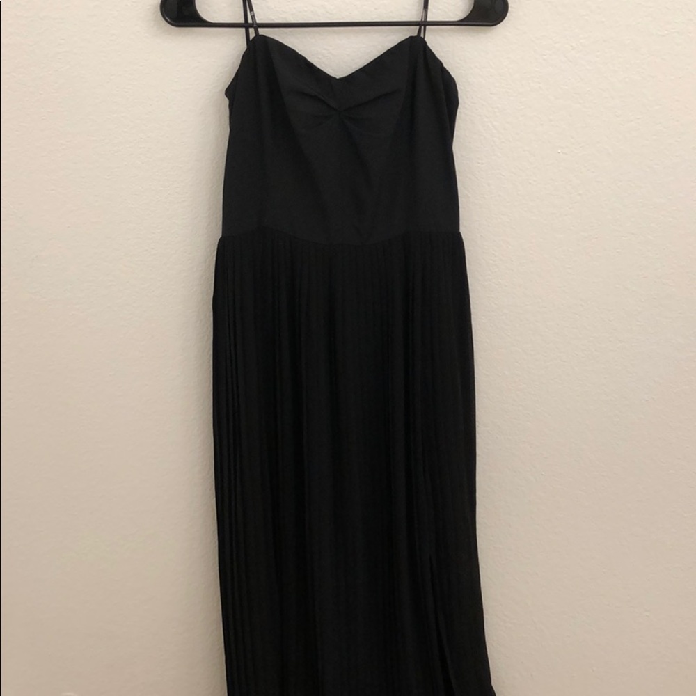 Pleated detail black dress.